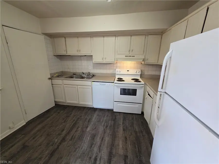 601 Lake Edward Drive, Virginia Beach, VA 23462 - #3