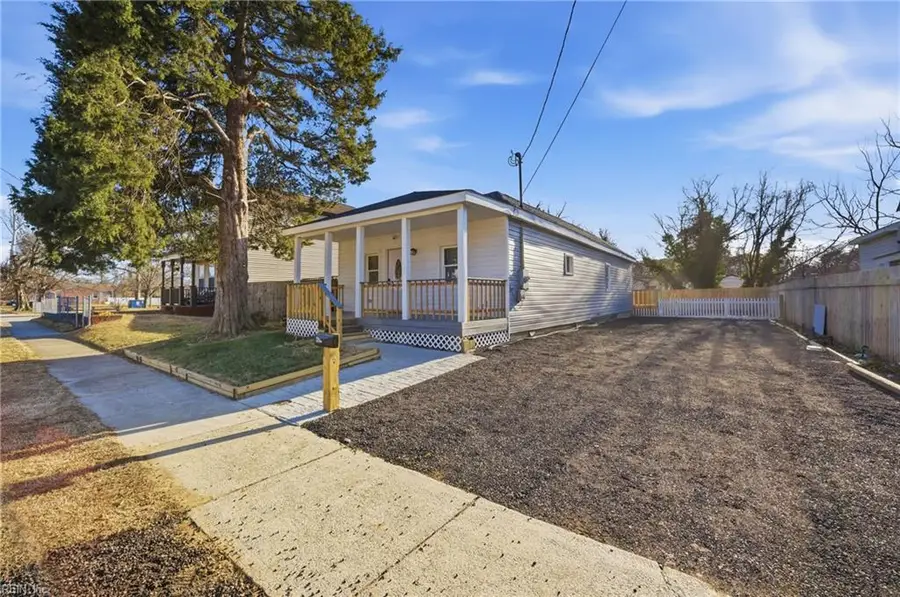 407 Pine Avenue, Newport News, VA 23607 - #3
