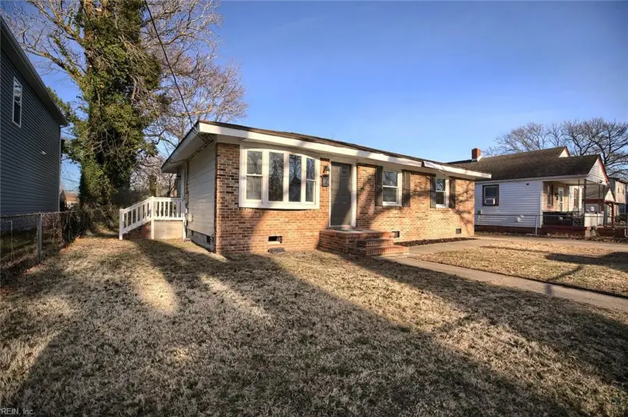 816 Smith Street, Hampton, VA 23661 - #2