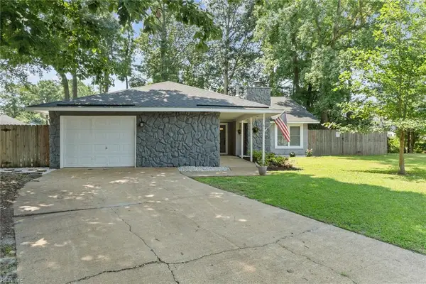 815 Bowling Green Trail, Chesapeake, VA 23320