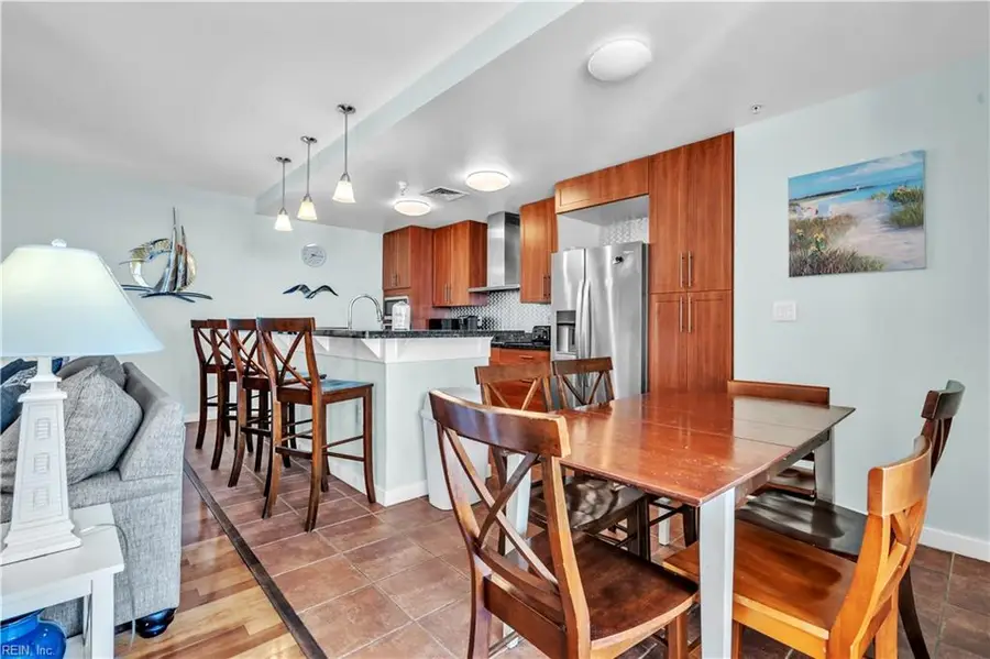 3738 Sandpiper Rd Road #433B, Virginia Beach, VA 23456 - #3