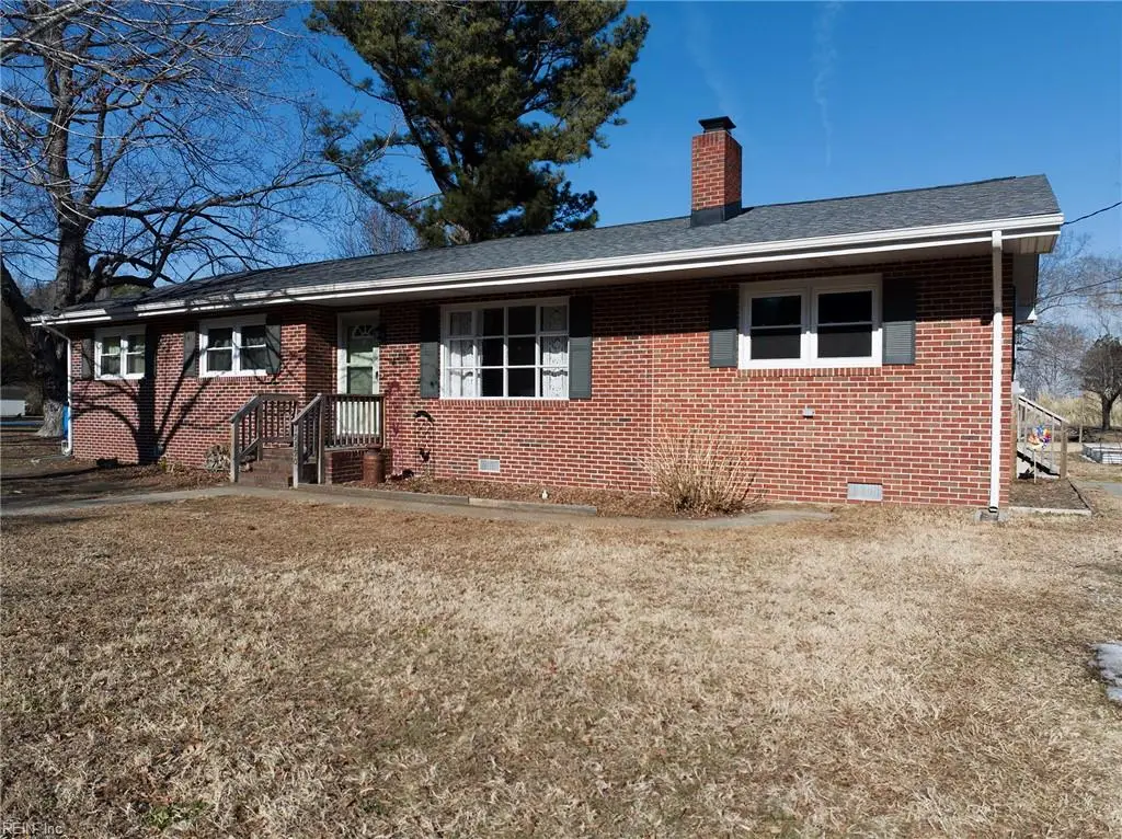 19390 York Road, West Point, VA 23181 - #1