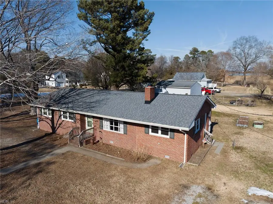 19390 York Road, West Point, VA 23181 - #3