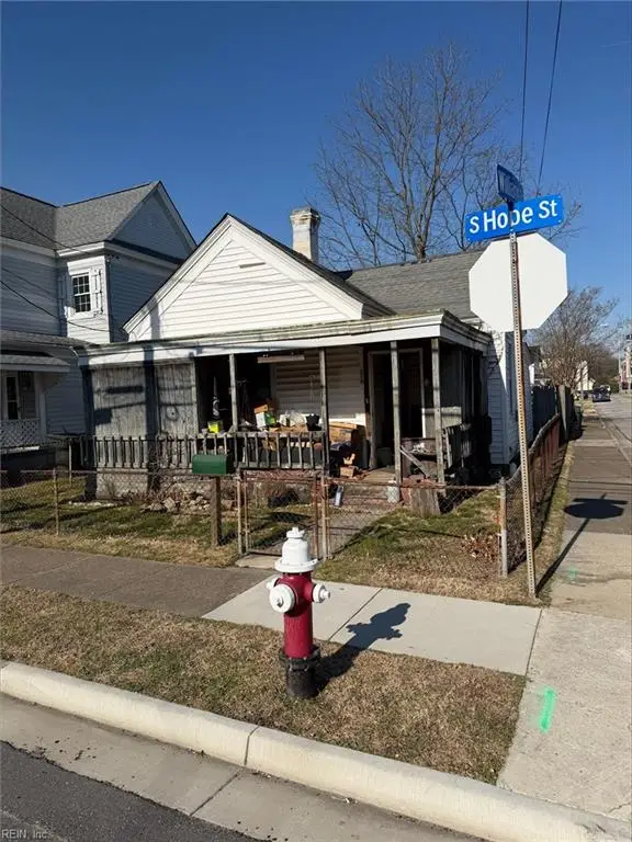 210 S Hope Street, Hampton, VA 23664