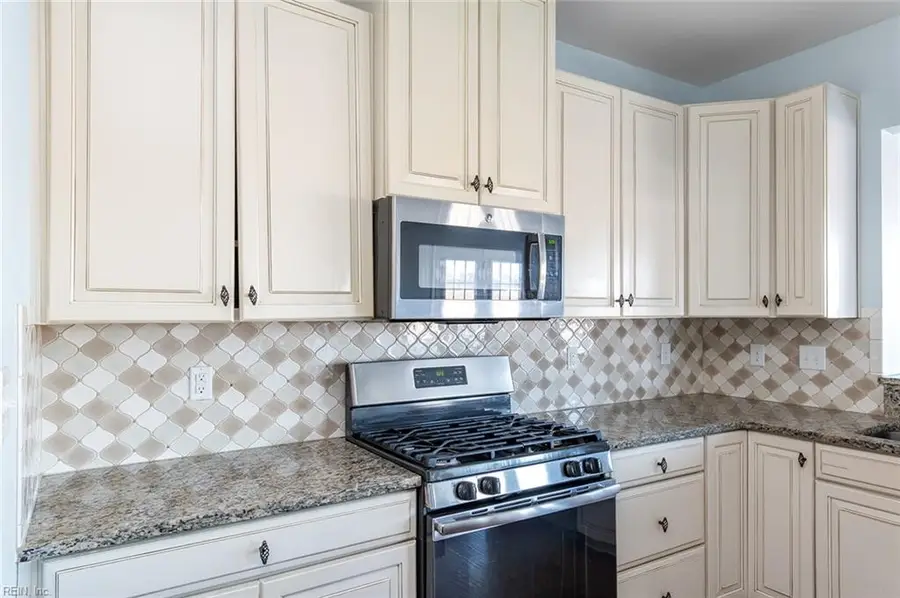 331 Spring Hill Place, Smithfield, VA 23430 - #3