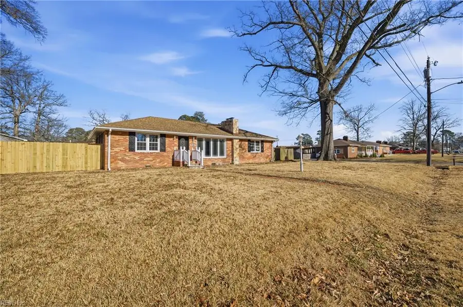 215 Leonard Road, Portsmouth, VA 23701 - #3