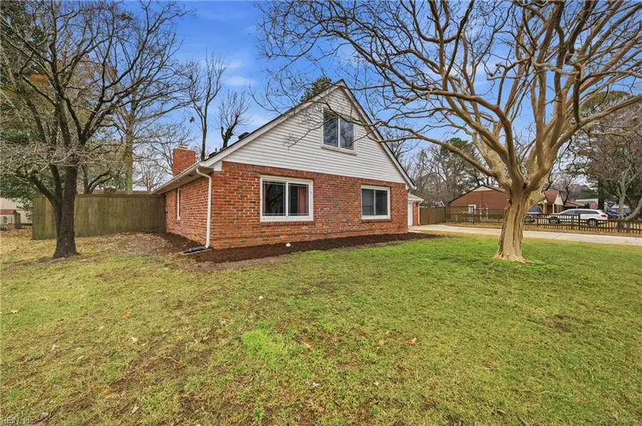 2252 Dunbarton Drive, Chesapeake, VA 23325 - #2