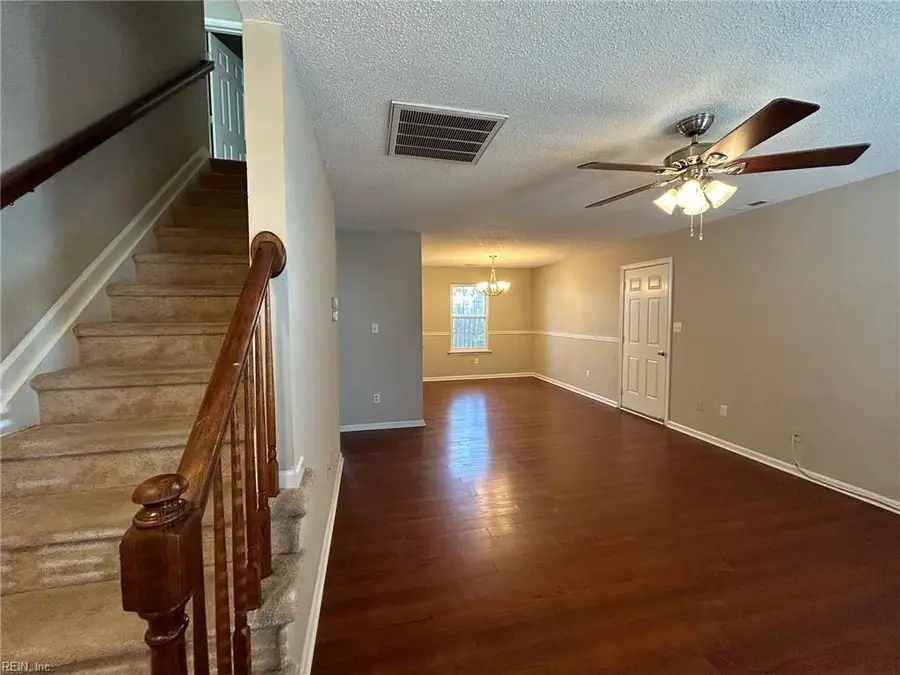 185 S Hunt Club Run, Newport News, VA 23608 - #2