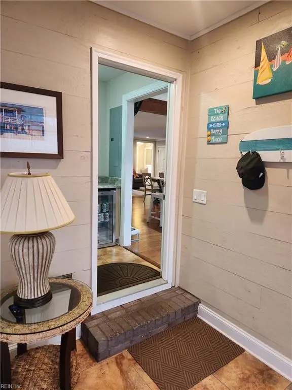 916 Virginia Avenue, Virginia Beach, VA 23451 - #3