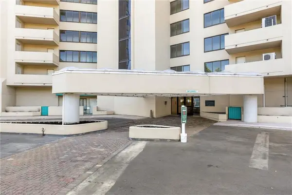 7501 River Road #16B, Newport News, VA 23607