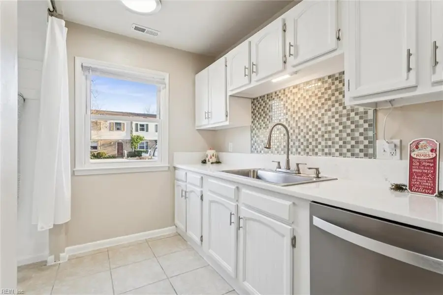 2502 Longleaf Court, Virginia Beach, VA 23454 - #2