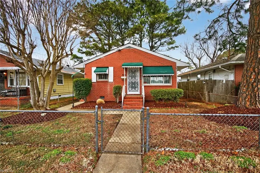 915 36th Street, Newport News, VA 23607 - #2