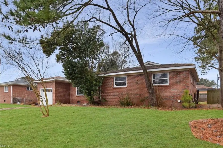 629 Kenneth Road, Virginia Beach, VA 23462 - #3