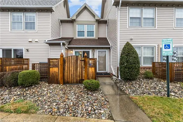 3801 Pamunkey River Reach #A, Portsmouth, VA 23703