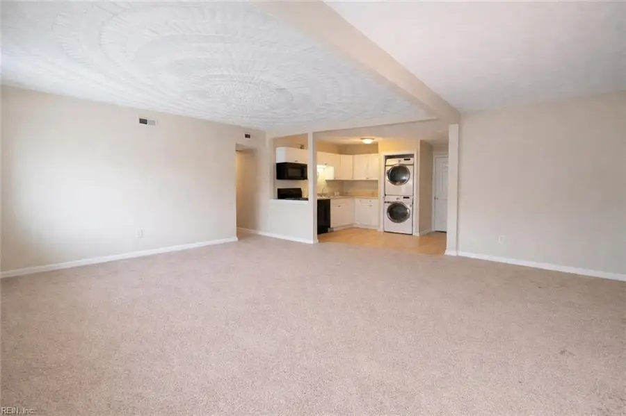 2607 Berkley Avenue, Chesapeake, VA 23325 - #3