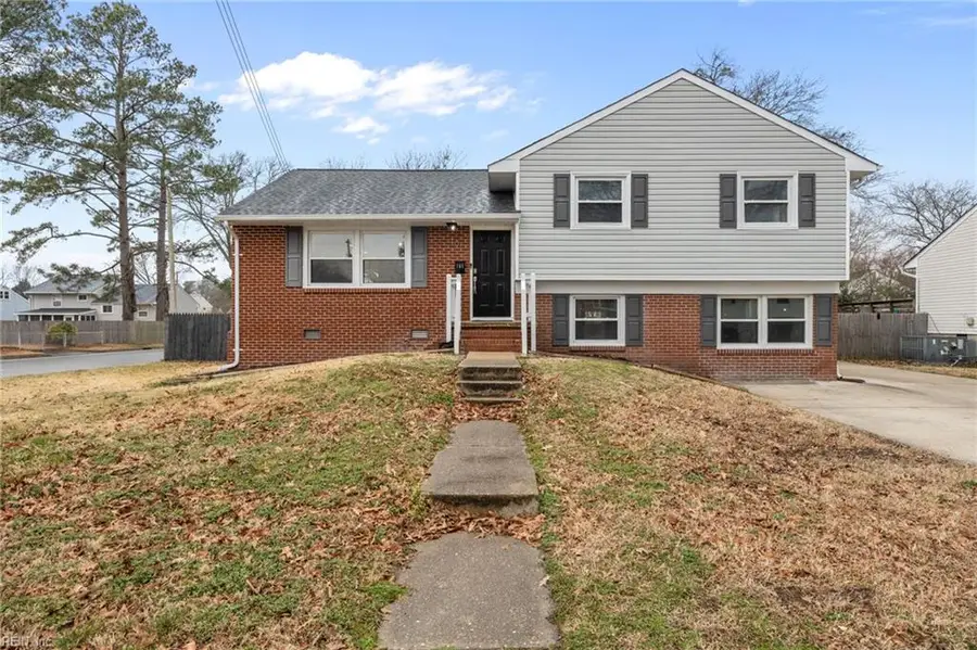 101 Yorkshire Terrace, Hampton, VA 23666 - #3