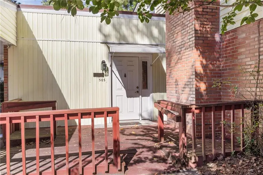 505 Edinburgh Place, Virginia Beach, VA 23452 - #3