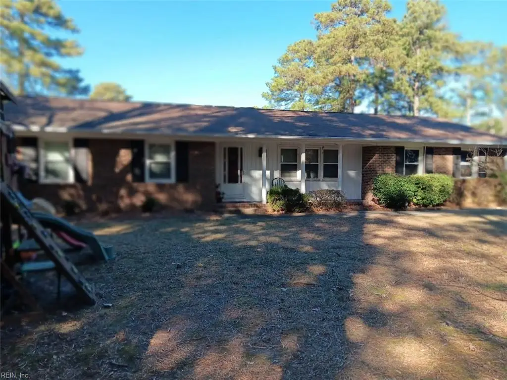 8335 Little England Road Road, Hayes, VA 23072 - #1