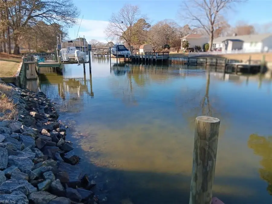 8335 Little England Road Road, Hayes, VA 23072 - #3