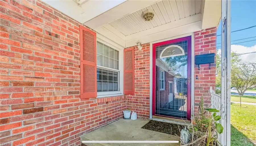 24 Saint Albans Drive, Hampton, VA 23669 - #2