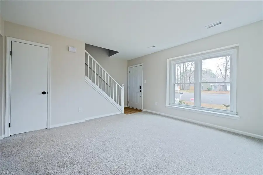 171 King Richard Place, Newport News, VA 23602 - #2