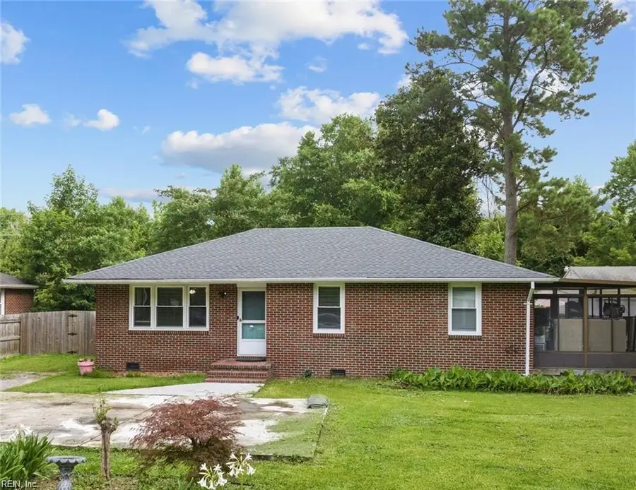 2856 Flag Road, Chesapeake, VA 23323 - #2