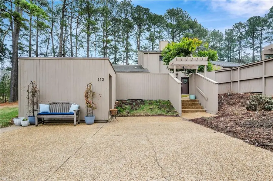 112 Harrops Glen, Williamsburg, VA 23185 - #2