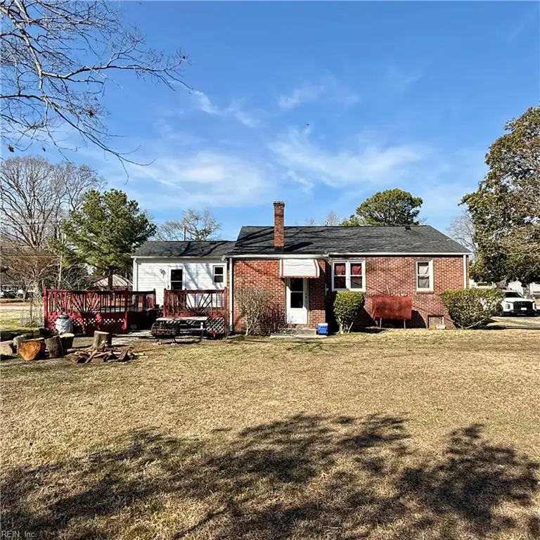 1055 Norfolk Avenue, Virginia Beach, VA 23451 - #1