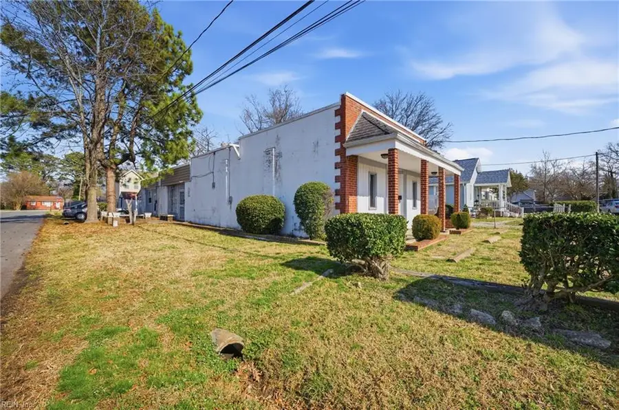 390 Cottonwood Avenue, Hampton, VA 23661 - #2