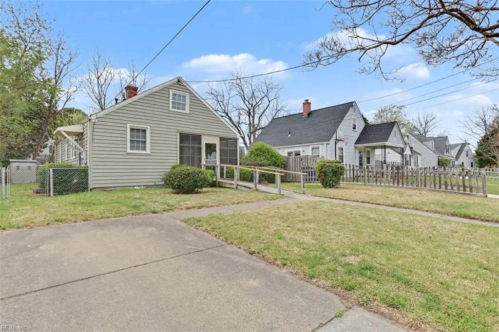 7531 Yorktown Drive, Norfolk, VA 23505 - #1