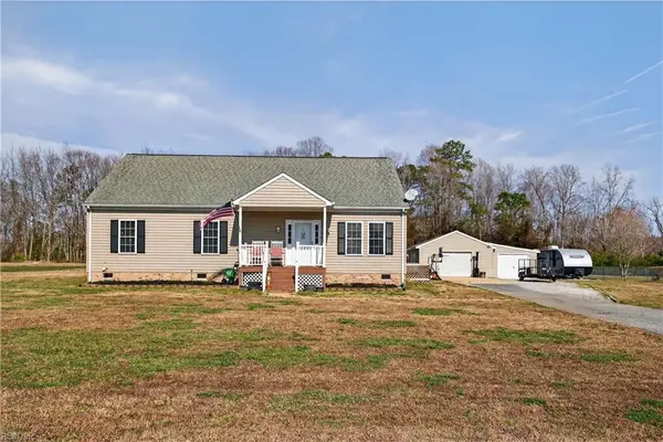 102 Kings Point Avenue, Smithfield, VA 23430