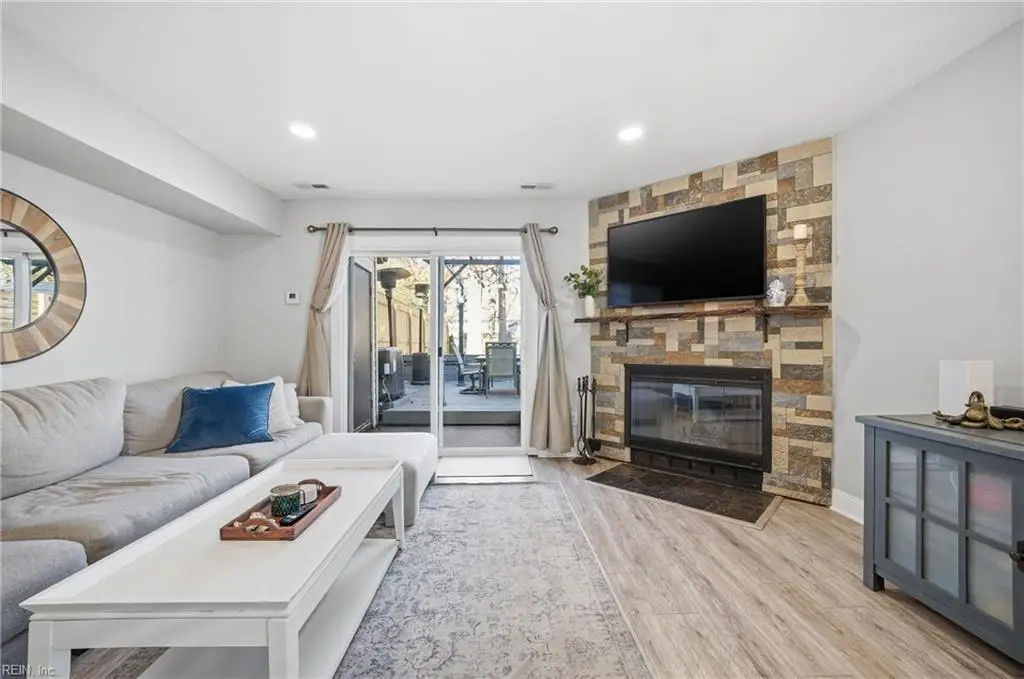 841 12th Street, Virginia Beach, VA 23451 - #1