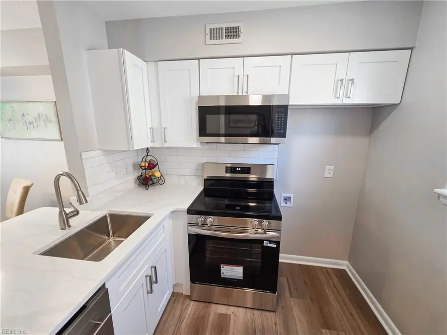 1268 Little Bay Avenue #12, Norfolk, VA 23503 - #3