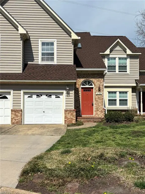 1312 Bunker Ridge Arch #B, Chesapeake, VA 23320 - #1