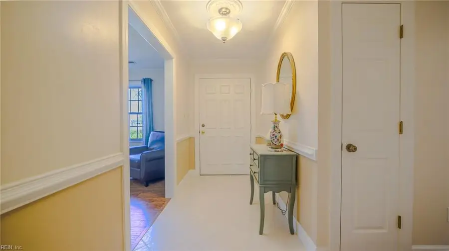 201 Arch Road, Chesapeake, VA 23322 - #3