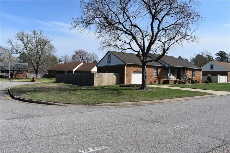 712 Waterstock Court, Chesapeake, VA 23322 - #2