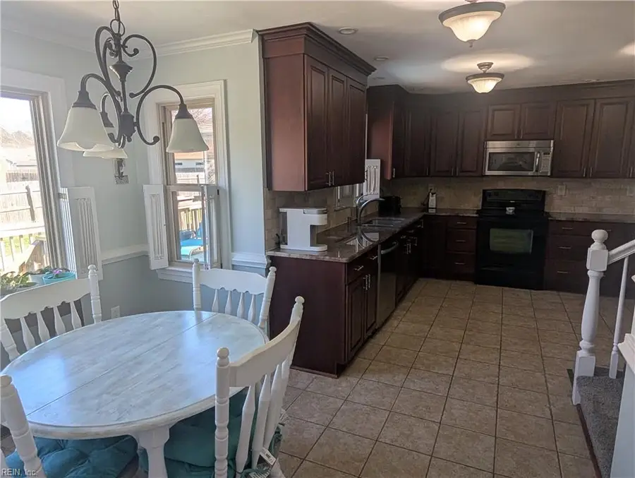 712 Waterstock Court, Chesapeake, VA 23322 - #3