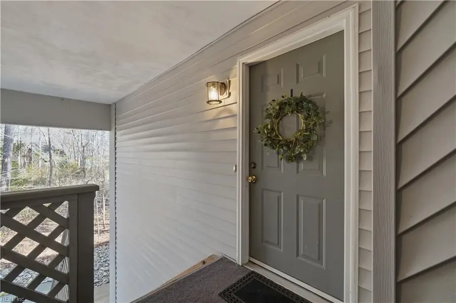 704 Inlet Quay #J, Chesapeake, VA 23320 - #2