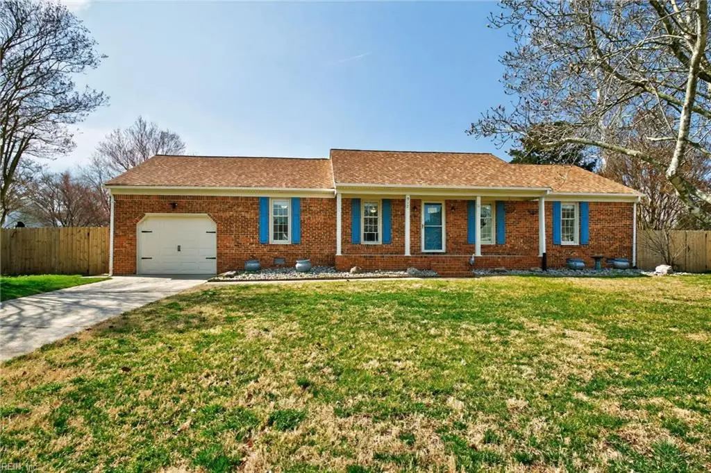 912 Vikingfield Terrace, Chesapeake, VA 23322 - #1
