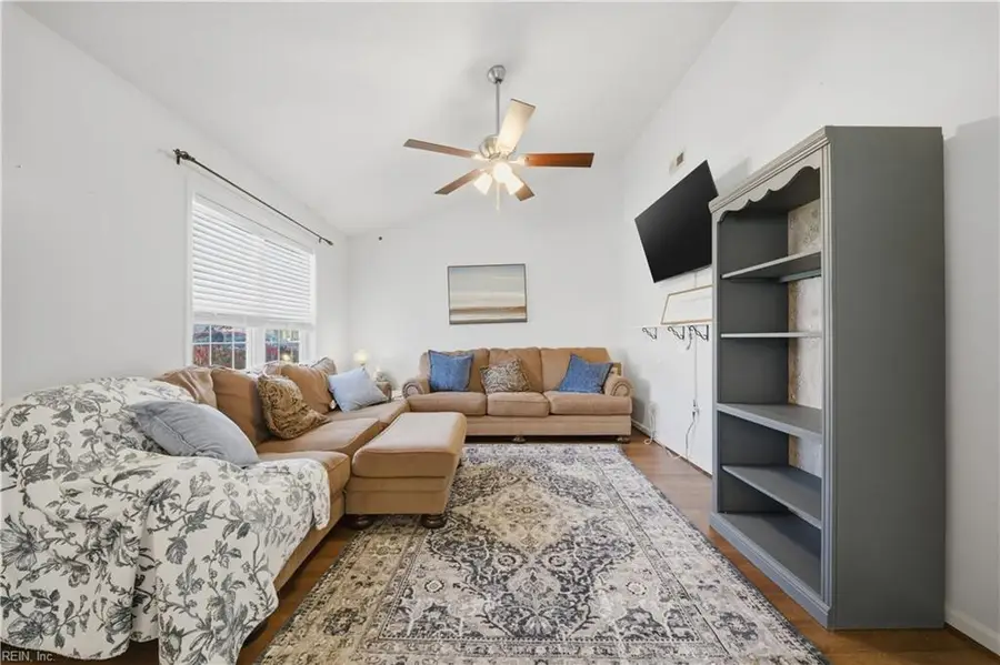 107 Old Oak Road, Elizabeth City, NC 27909 - #2