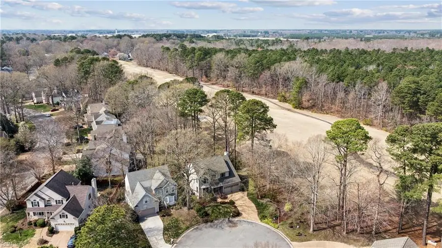 305 Hollingsworth Court, Yorktown, VA 23693 - #3