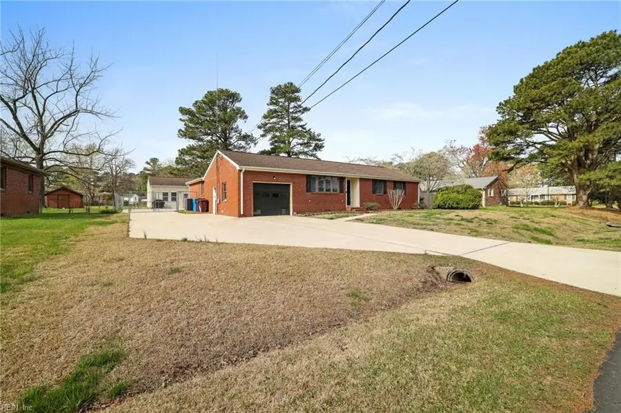 244 Kalmar Drive, Chesapeake, VA 23320 - #2