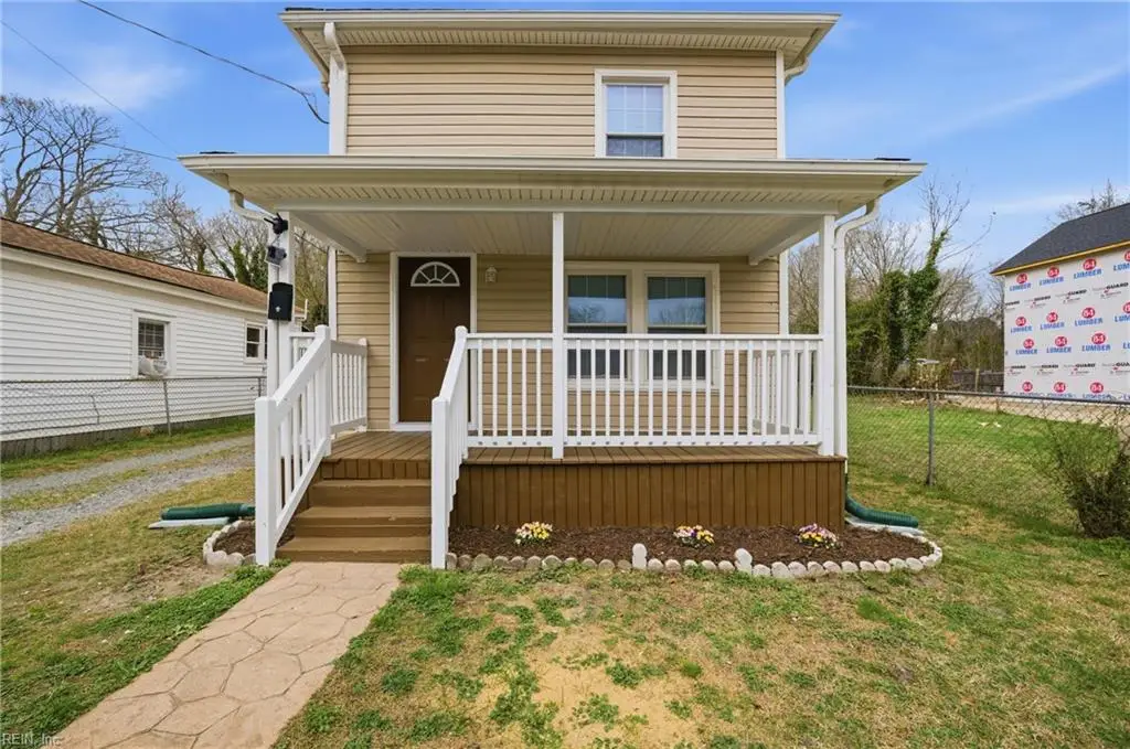 341 N 5th Street, Suffolk, VA 23434 - #1