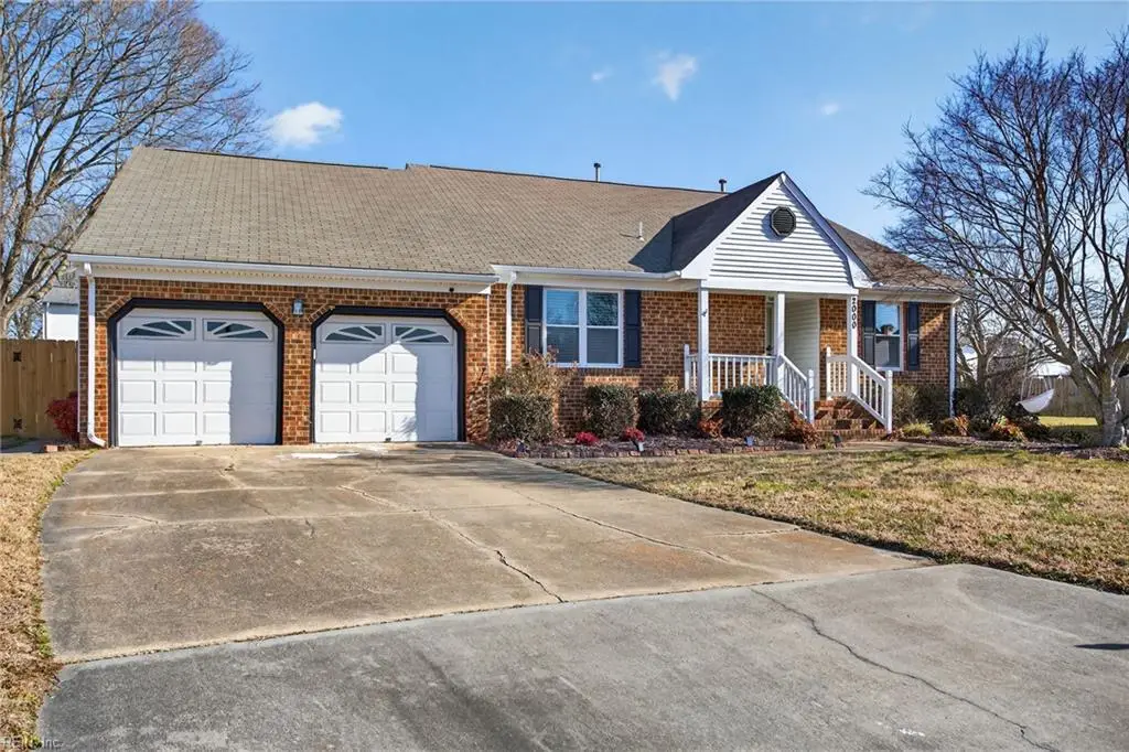 2000 Mozart Circle, Virginia Beach, VA 23454 - #1