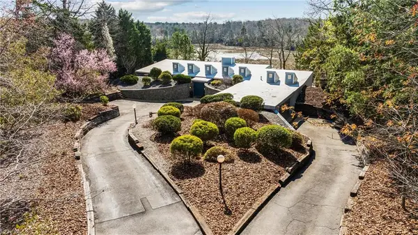 220 Southpoint Drive, Williamsburg, VA 23185