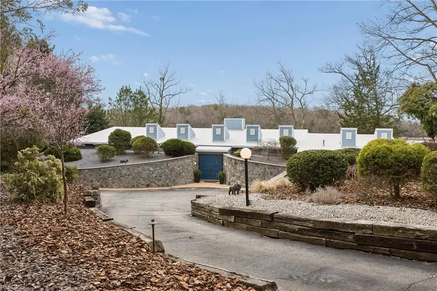 220 Southpoint Drive, Williamsburg, VA 23185 - #3