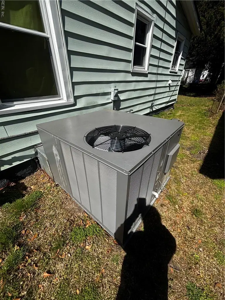 21 Hobson Street, Portsmouth, VA 23704 - #3