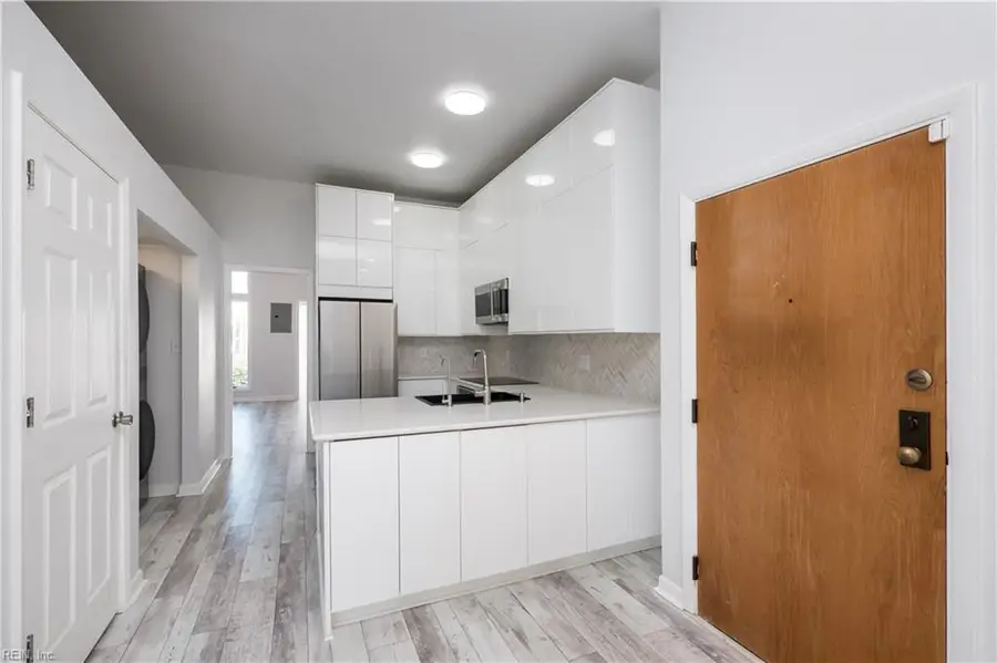 696 Mowbray Arch #330, Norfolk, VA 23507 - #2