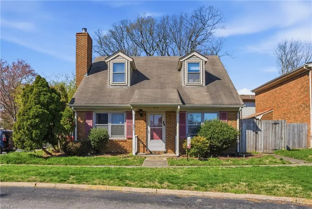 219 Loch Circle, Hampton, VA 23669 - #1