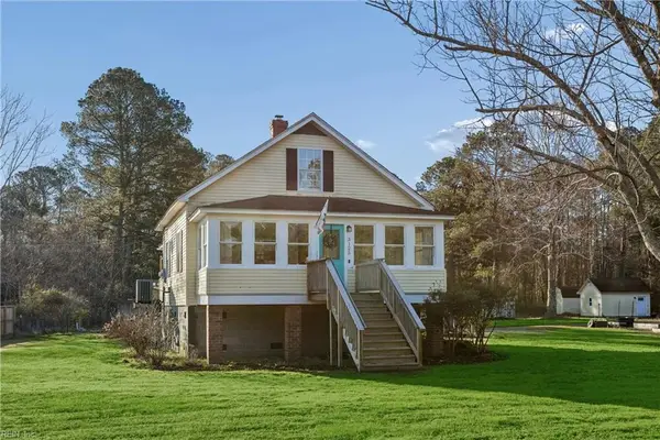 3125 Browns Bay Road, Hayes, VA 23072